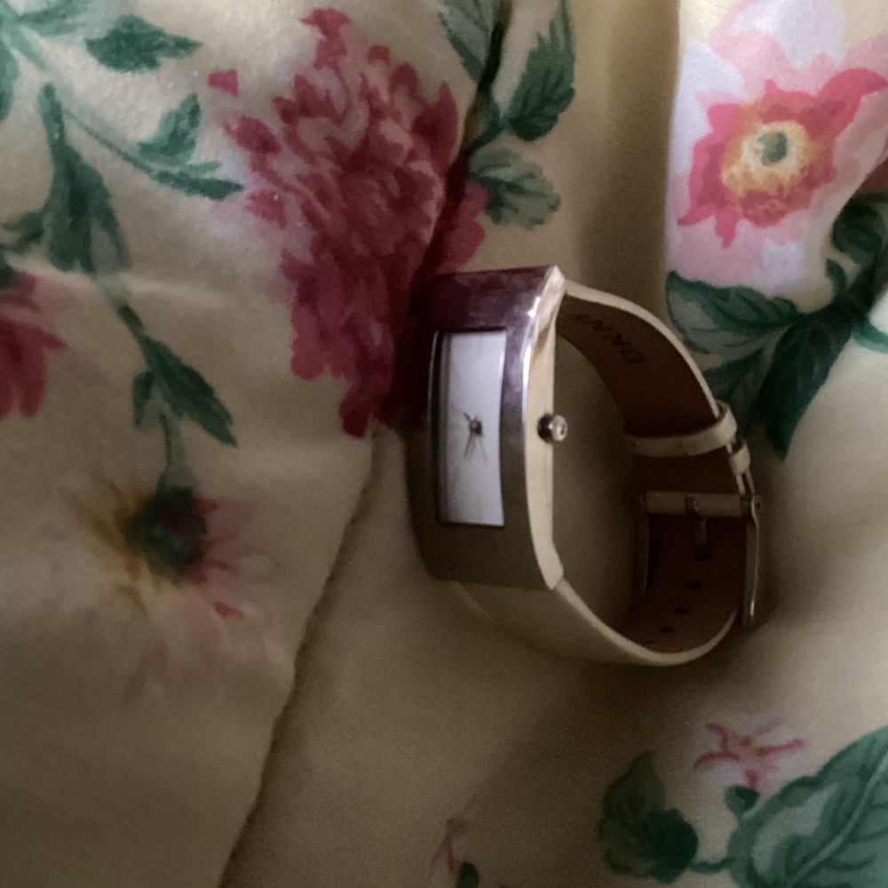 Elegant Dkny Silver and White Watch